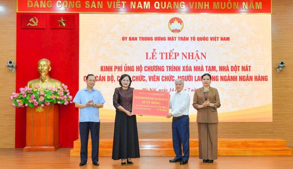 Ngành ngân hàng cam kết hỗ trợ hơn 1.000 tỷ đồng xóa nhà tạm, nhà dột nát