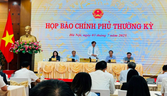 GDP 6 tháng cao nhất cùng kỳ trong gần 20 năm qua
