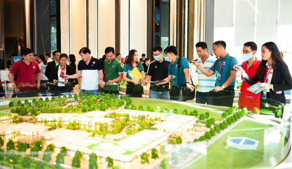 Phí cấp mới chứng chỉ hành nghề môi giới khoảng 300.000 đồng/ người