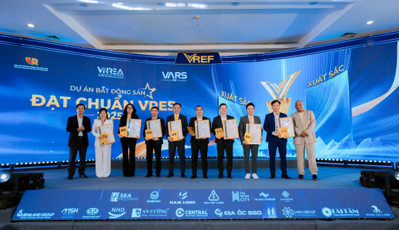 Hội Môi giới BĐS Việt Nam vinh danh quần thể Sun Group Bãi Cháy