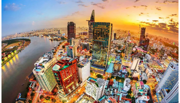 GDP Việt Nam được UOB nâng mạnh dự báo tăng trưởng