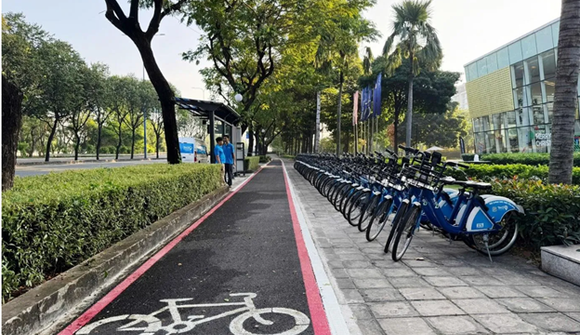 TP.HCM đưa vào sử dụng làn đường xe đạp đầu tiên trên đường Mai Chí Thọ