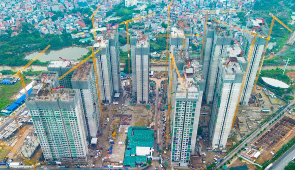 Hà Nội dự kiến di dời hơn 860.000 người trong 20 năm: Áp lực giá nhà đổ dồn về vùng ven!?