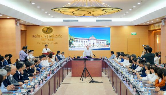 Những ngân hàng tiên phong giảm lãi suất sau chỉ đạo của tân Thống đốc