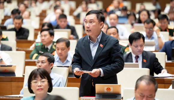 Kiểm soát tín dụng chảy vào bất động sản, áp thuế với nhà đất không sử dụng