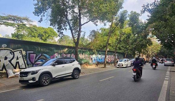 Doanh nghiệp trả 1.379 tỷ đồng cho khu “đất vàng” 18 Cao Bá Quát rồi bỏ cọc bị Hà Nội cấm đấu giá 18 tháng