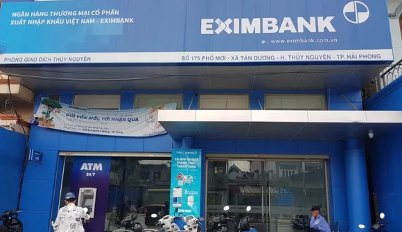 Eximbank: Cắt giảm gần 1 nửa thu nhập nhân viên