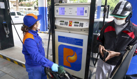 Xăng, dầu đồng loạt giảm giá trong chiều 7/3