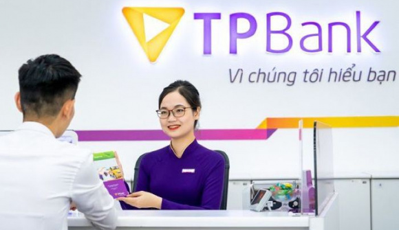 Vụ gửi tiết kiệm TPBank nhưng “mua nhầm” bảo hiểm Sun Life: Chuyển đơn tố cáo sang Bộ Công an