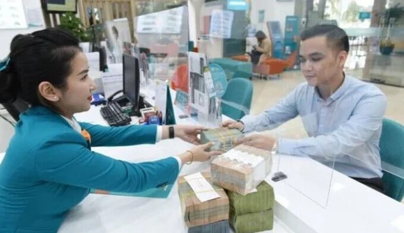 Doanh nghiệp “gặp khó” về vốn được lùi thời gian trả nợ 12 tháng