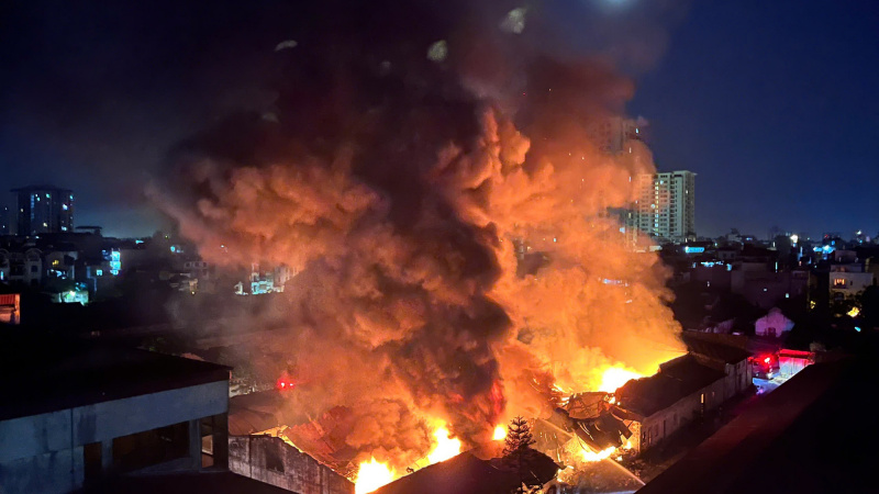 Hà Nội huy động hơn 4.000 người tham gia diễn tập chữa cháy, cứu nạn tại Vinhomes Ocean Park 1