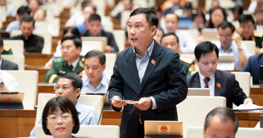 Kiểm soát tín dụng chảy vào bất động sản, áp thuế với nhà đất không sử dụng