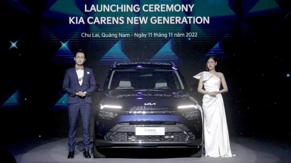 kia_carens_3_20221111113748.jpg