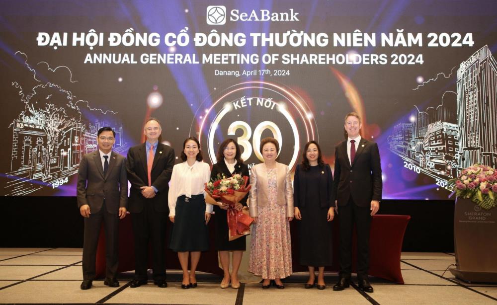 Đại hội đồng cổ đông thường niên 2024: SeABank đặt mục tiêu tăng trưởng 28%, tăng vốn điều lệ lên 30.000 tỷ đồng - ảnh 1