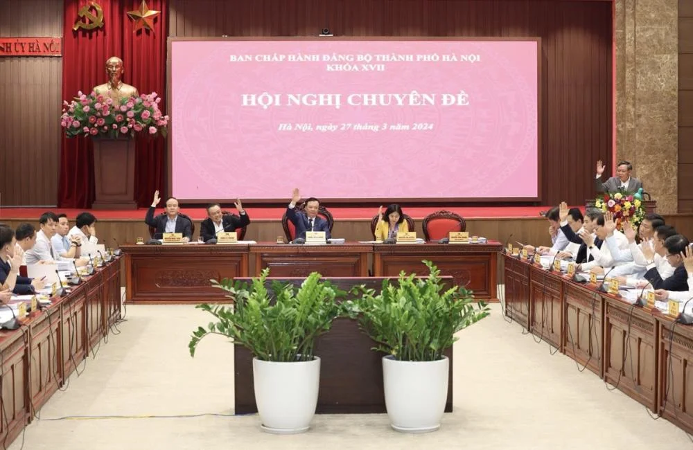 Tiến hành kiểm điểm trách nhiệm, xem xét kỷ luật đảng viên liên quan đến vụ cháy chung cư mini- Ảnh 1. Tiến hành kiểm điểm trách nhiệm, xem xét kỷ luật đảng viên liên quan đến vụ cháy chung cư mini- Ảnh 1.