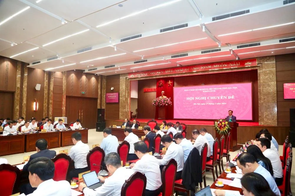 Tiến hành kiểm điểm trách nhiệm, xem xét kỷ luật đảng viên liên quan đến vụ cháy chung cư mini- Ảnh 3. Tiến hành kiểm điểm trách nhiệm, xem xét kỷ luật đảng viên liên quan đến vụ cháy chung cư mini- Ảnh 3.